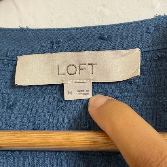 Loft Blue Blouse Medium - Picture 3 of 10
